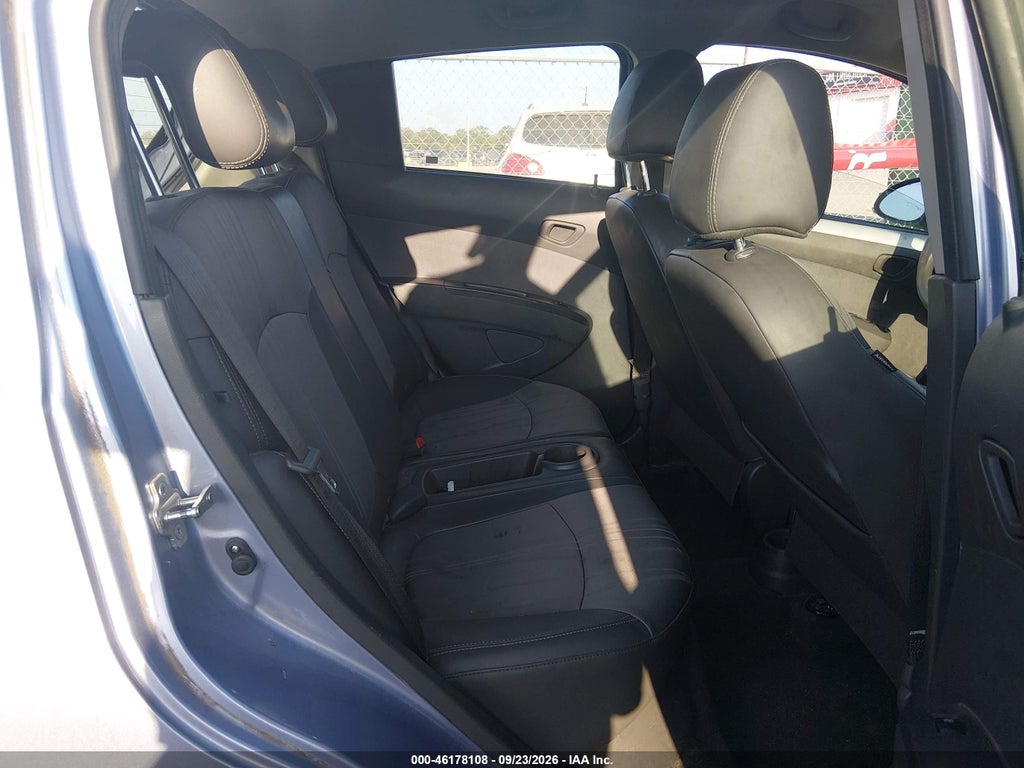 2015 Chevrolet Spark LS Manual photo 8