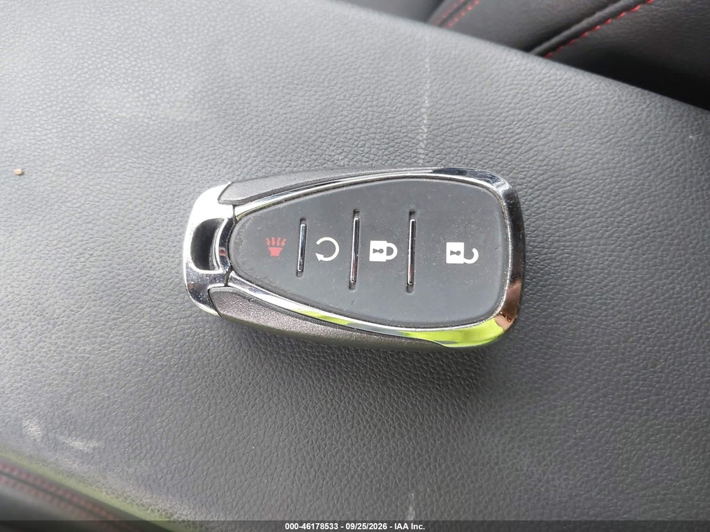 2025 Chevrolet Trax FWD 2RS photo 11