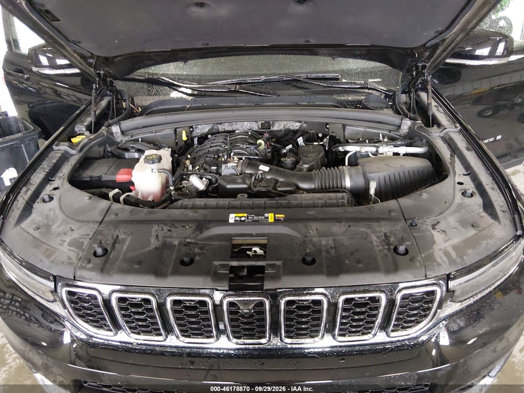 2025 Jeep Grand Cherokee L Limited 4X4 photo 10