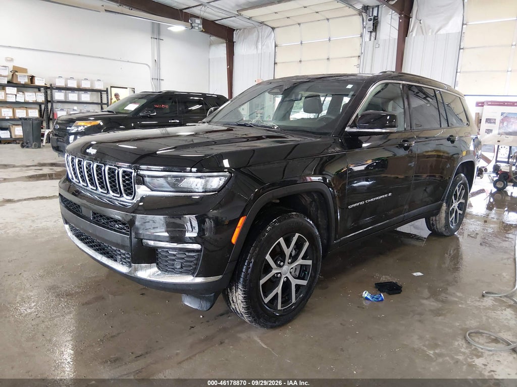 2025 Jeep Grand Cherokee L Limited 4X4 photo 2