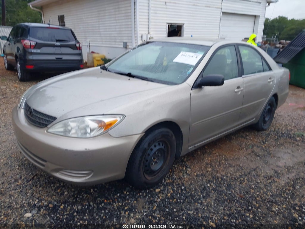 2003 Toyota Camry LE photo 2