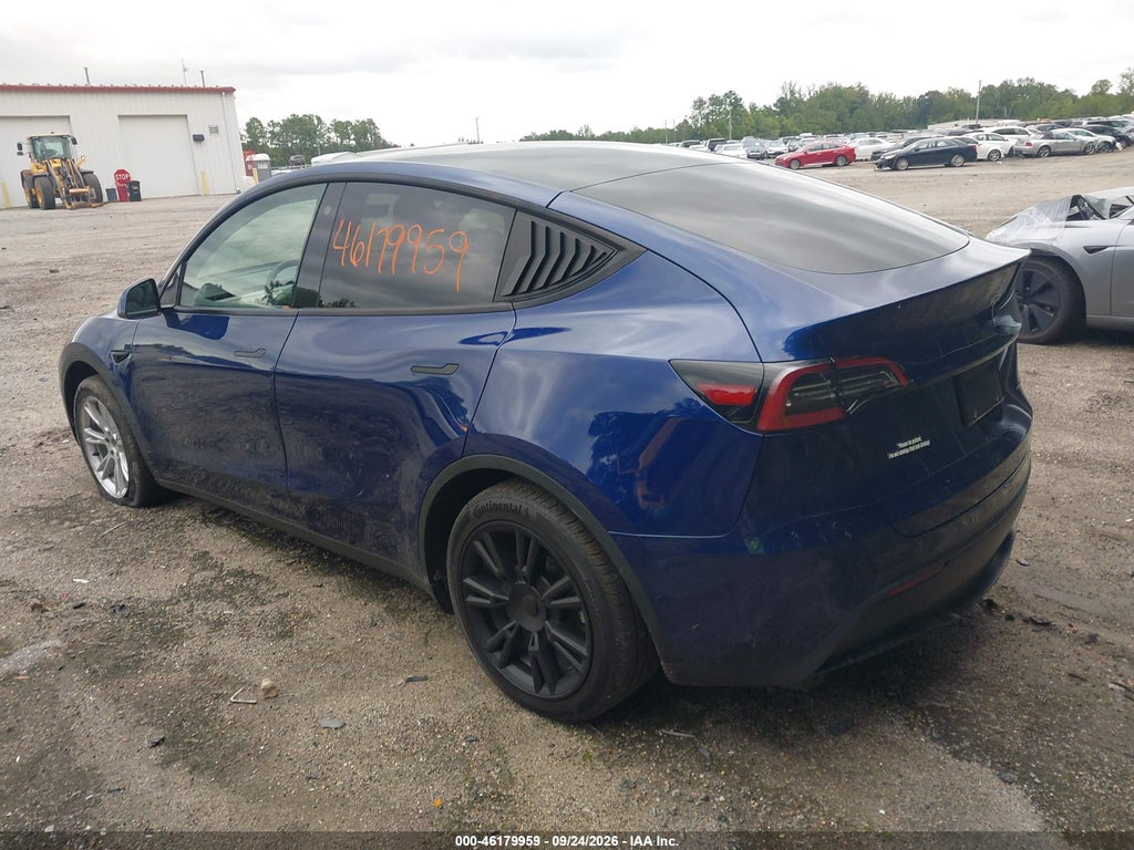 2021 Tesla Model Y Long Range photo 3