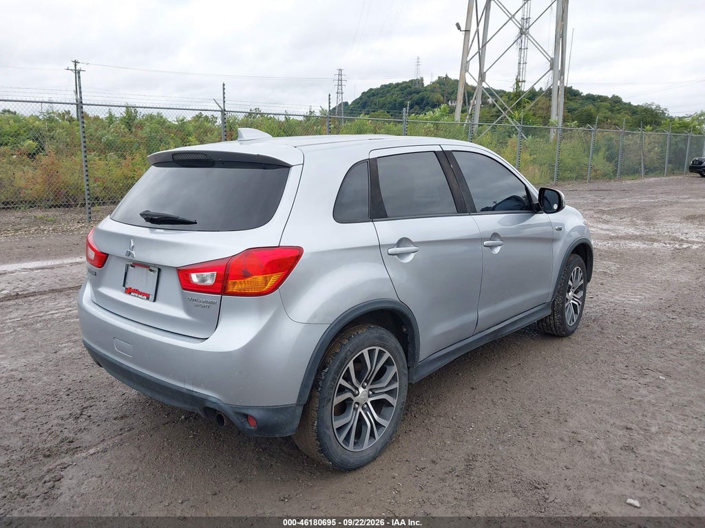2017 Mitsubishi Outlander Sport 2.0 LE photo 4