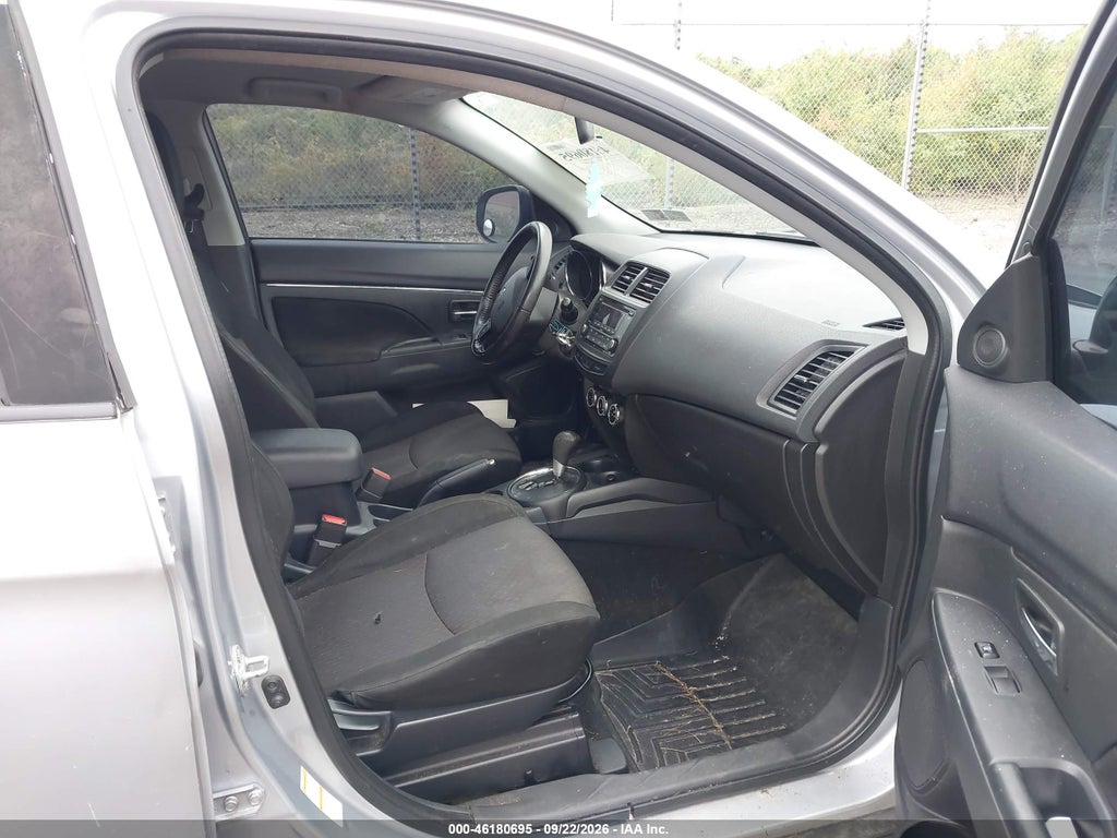 2017 Mitsubishi Outlander Sport 2.0 LE photo 5