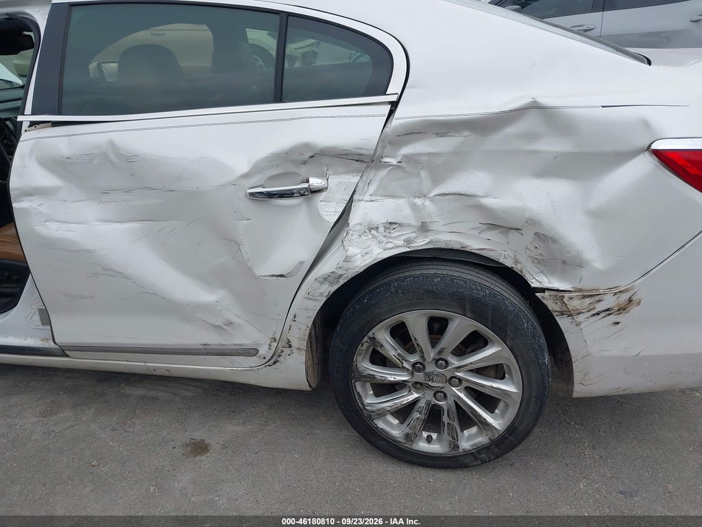 2015 Buick Lacrosse Leather photo 6