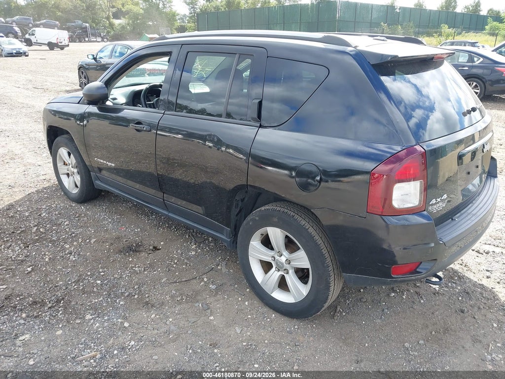 2016 Jeep Compass Sport photo 3