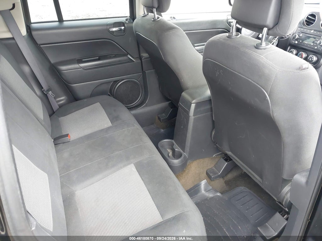 2016 Jeep Compass Sport photo 8