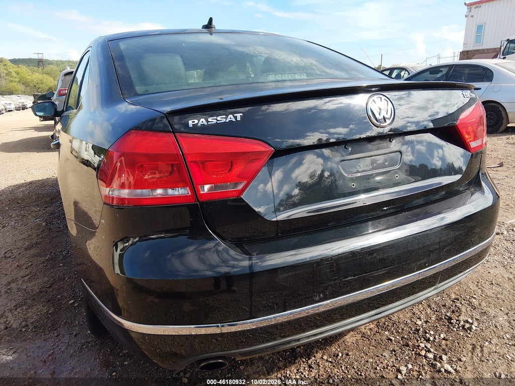 2014 Volkswagen Passat 1.8T SEL Premium photo 6