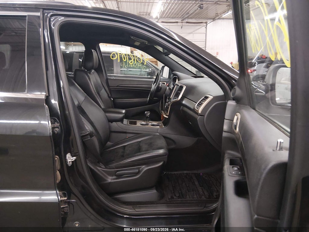 2015 Jeep Grand Cherokee Altitude photo 5