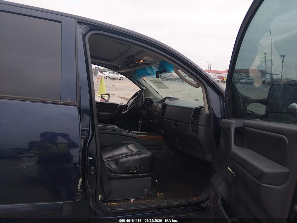 2009 Nissan Titan LE photo 5