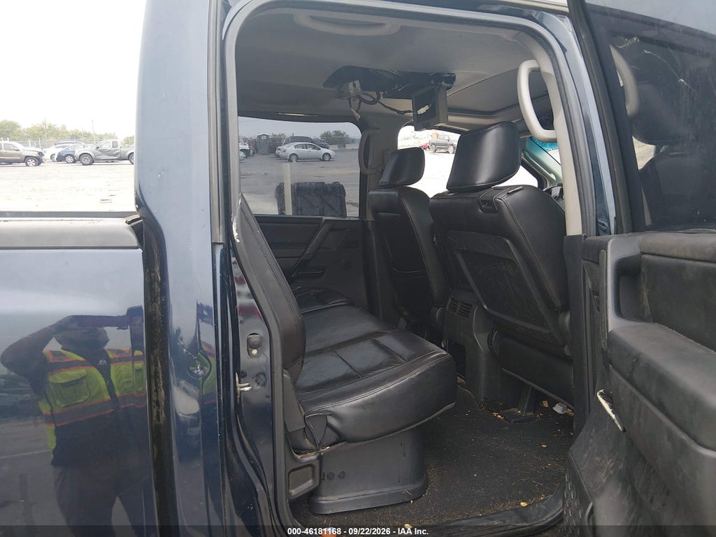 2009 Nissan Titan LE photo 8