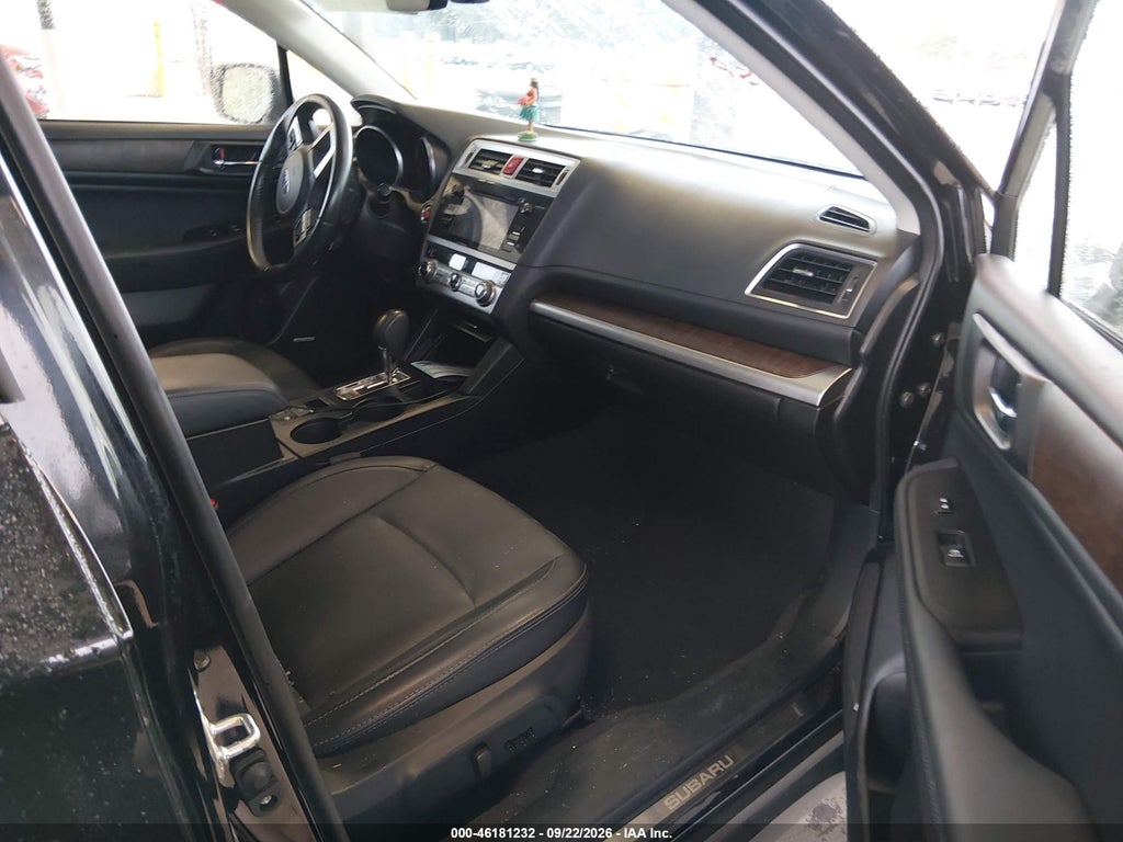 2017 Subaru Outback 3.6R Limited photo 5