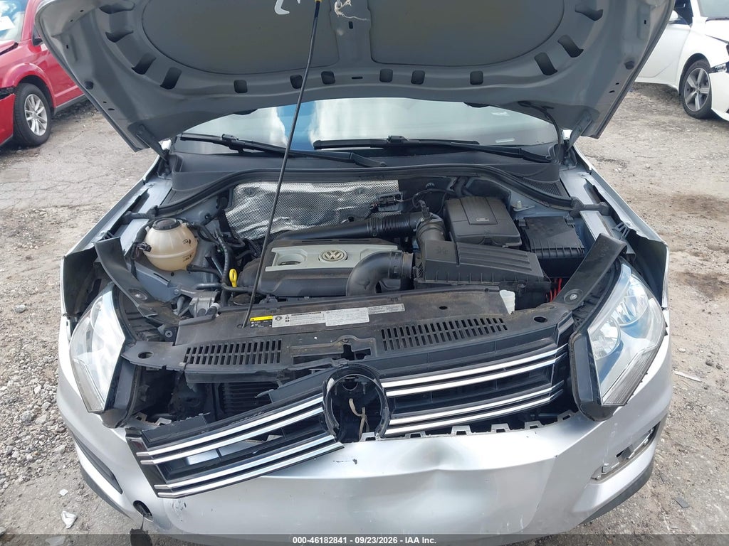 2017 Volkswagen Tiguan 2.0T/2.0T S photo 10