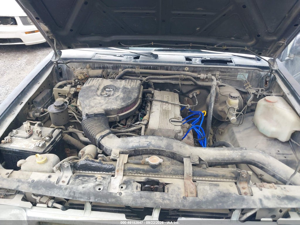 1997 Nissan 4X2 Truck XE photo 10