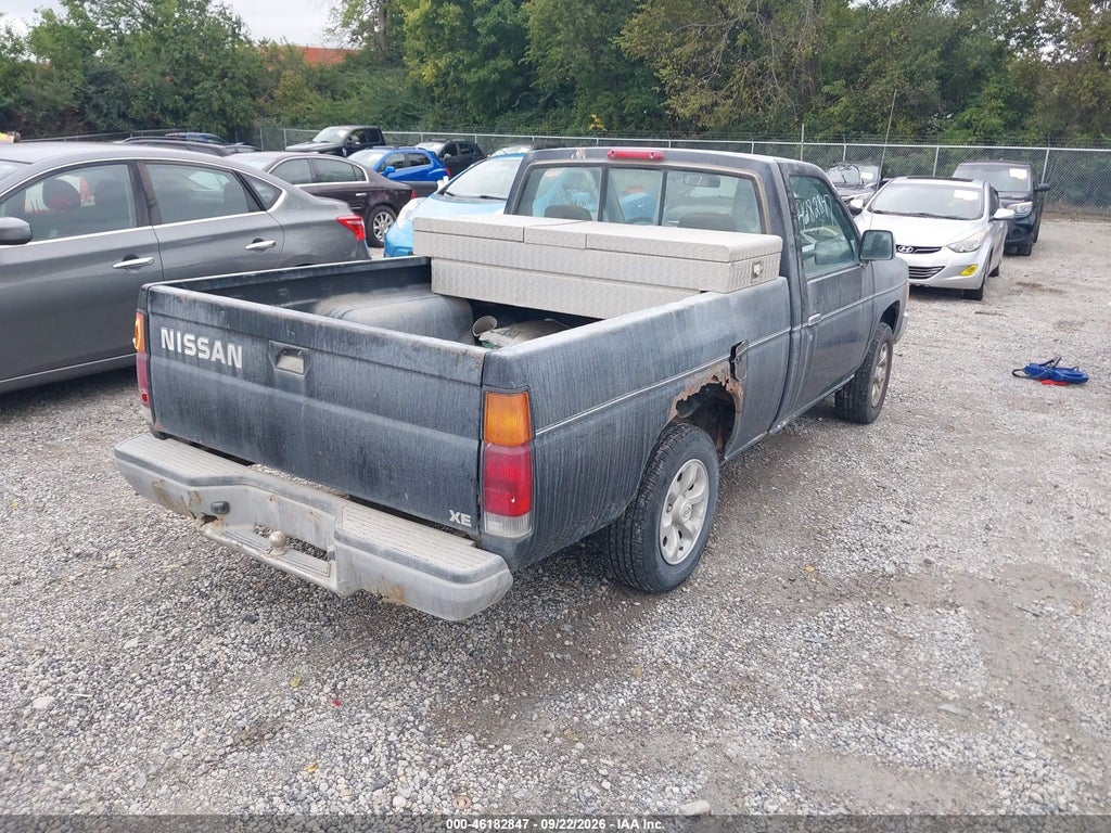 1997 Nissan 4X2 Truck XE photo 4