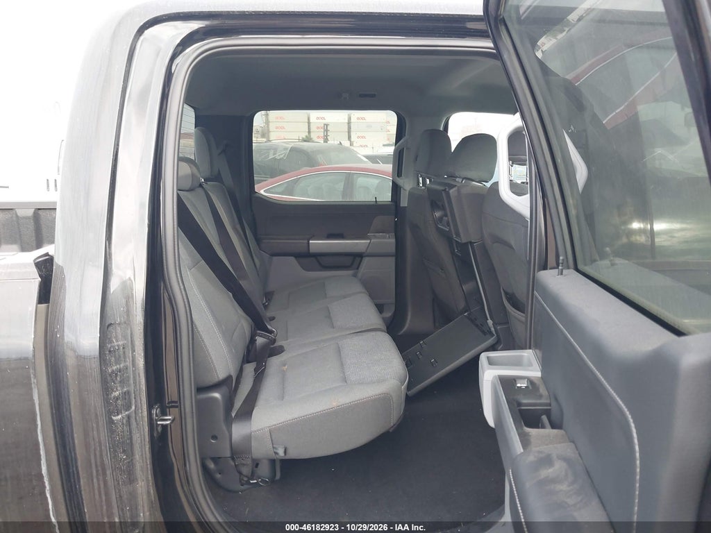 2025 Ford F-150 XLT photo 8