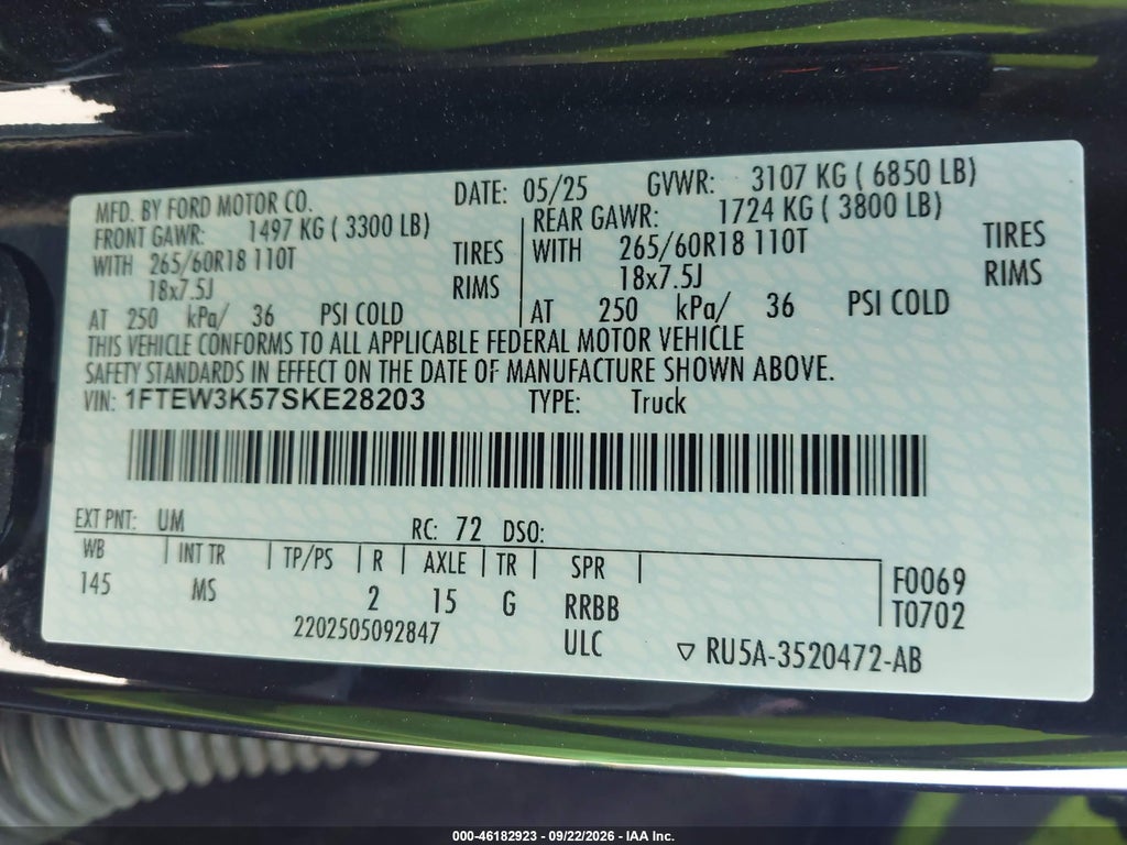 2025 Ford F-150 XLT photo 9