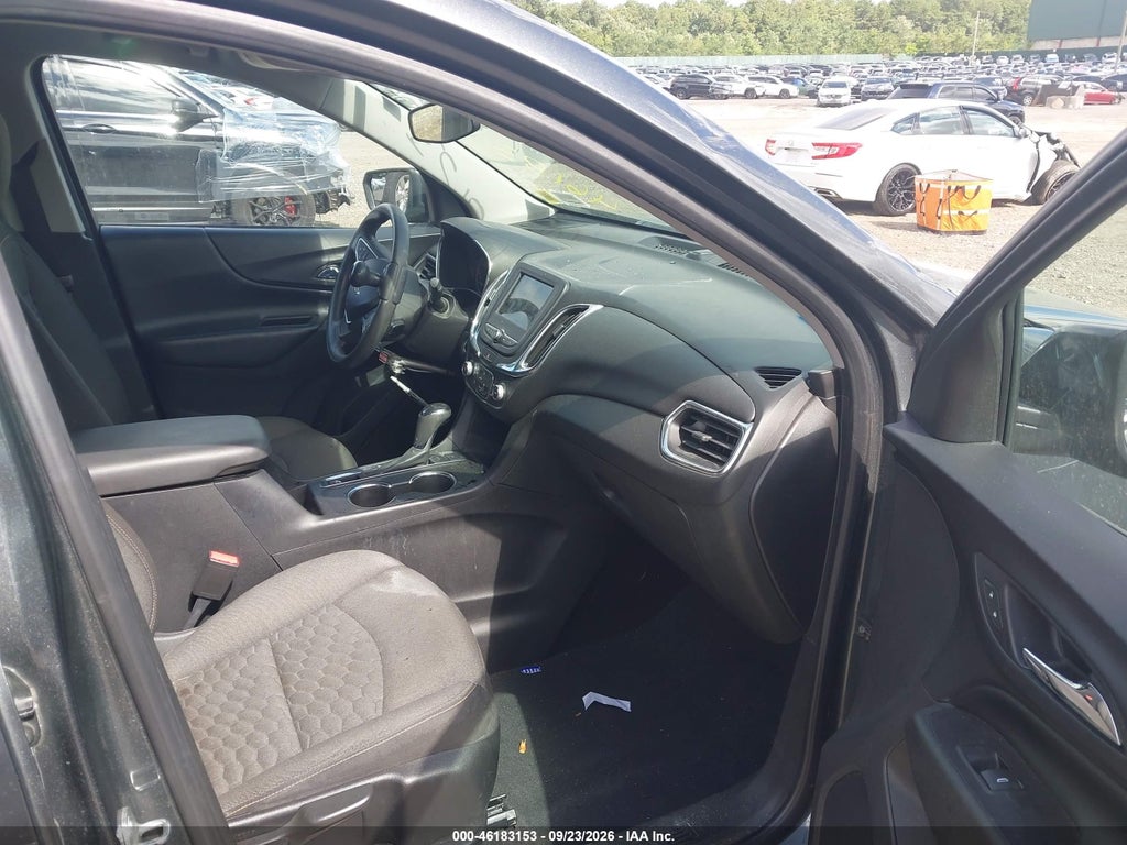 2019 Chevrolet Equinox LT photo 5