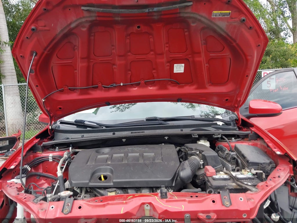 2019 Toyota Corolla LE photo 10