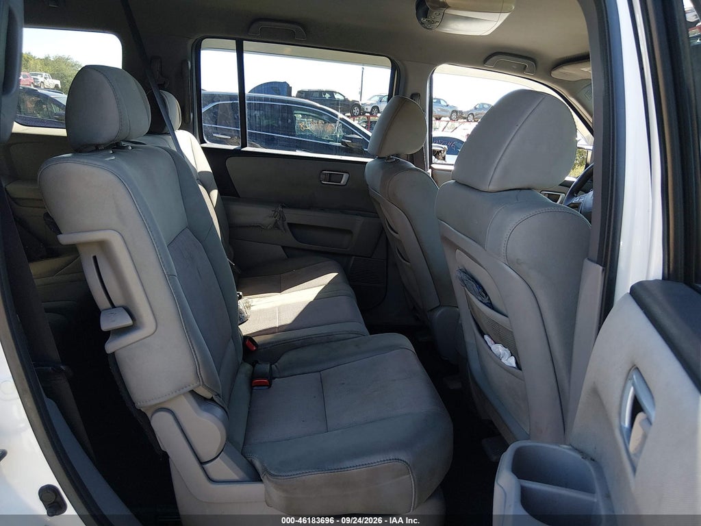 2010 Honda Pilot EX photo 8