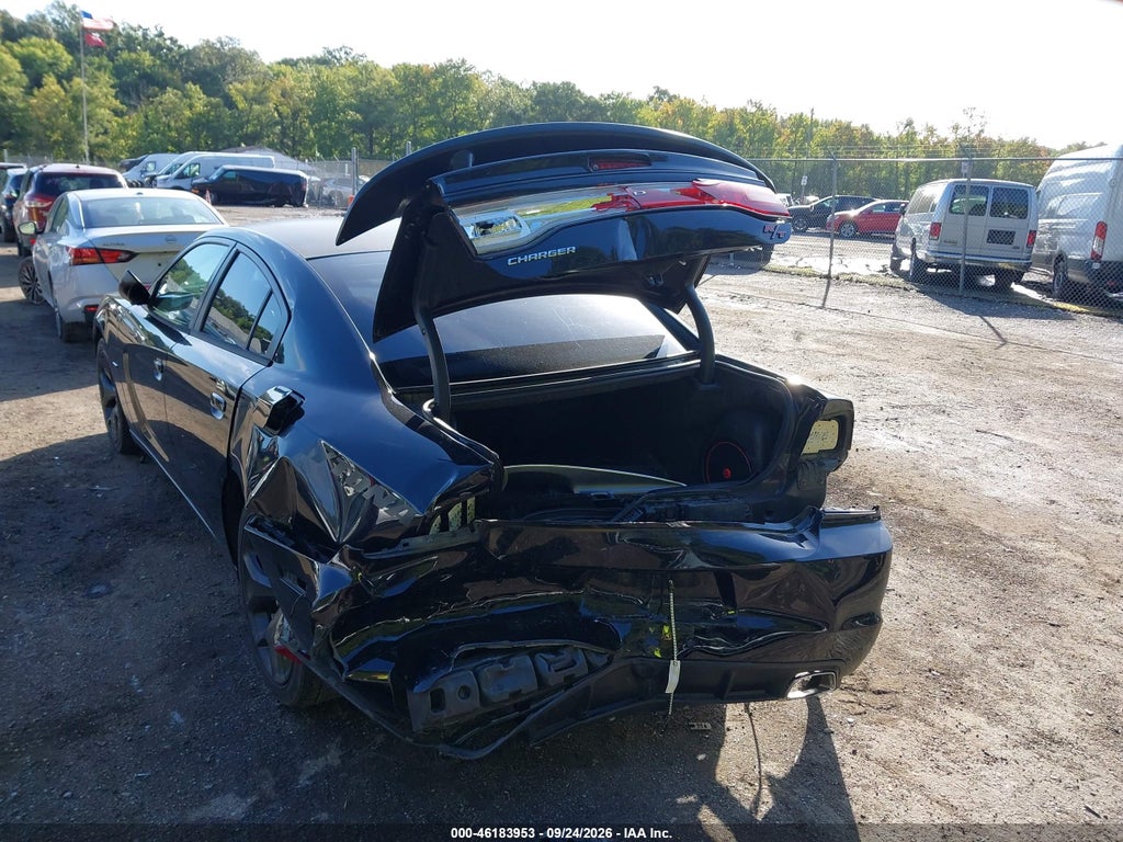 2013 Dodge Charger R/T photo 6