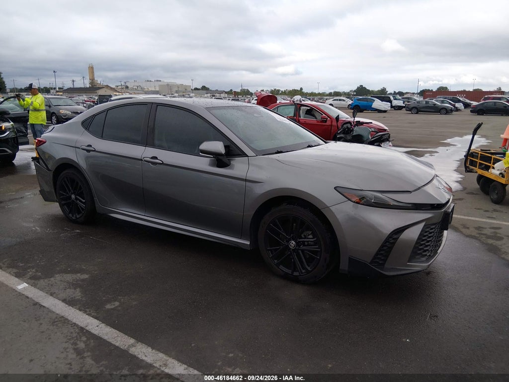 TOYOTA CAMRY 2025
