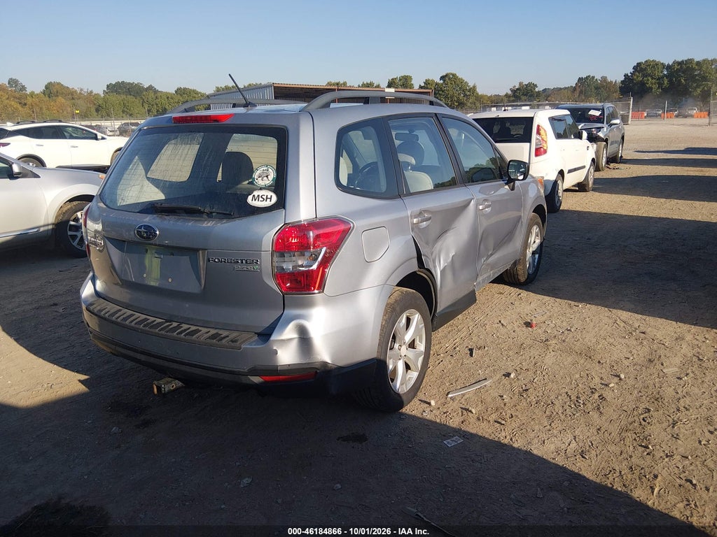 2015 Subaru Forester 2.5I photo 4