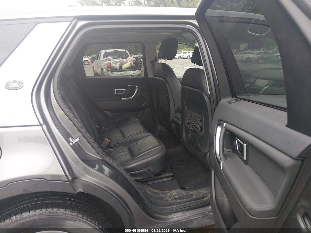 2017 Land Rover Discovery Sport HSE photo 8