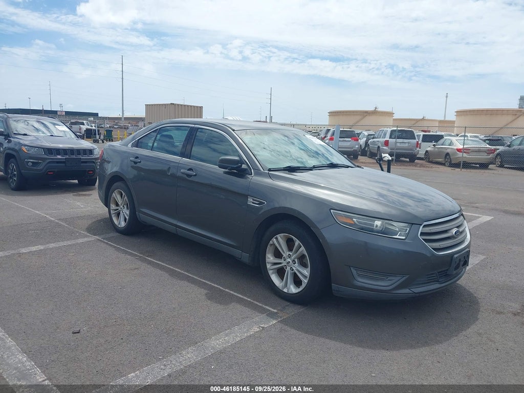 2016 Ford Taurus SEL photo 1