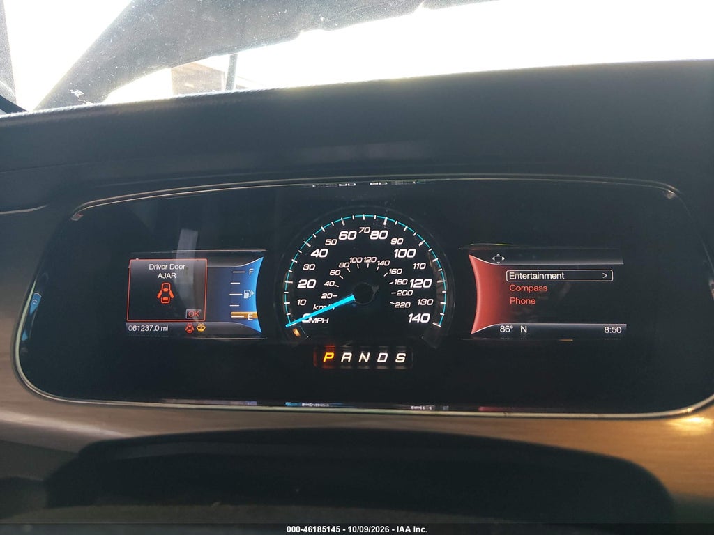 2016 Ford Taurus SEL photo 7