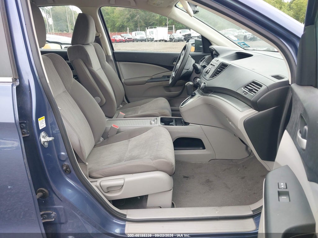 2014 Honda CR-V LX photo 5