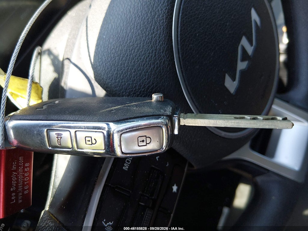 2025 Kia Sportage LX photo 11