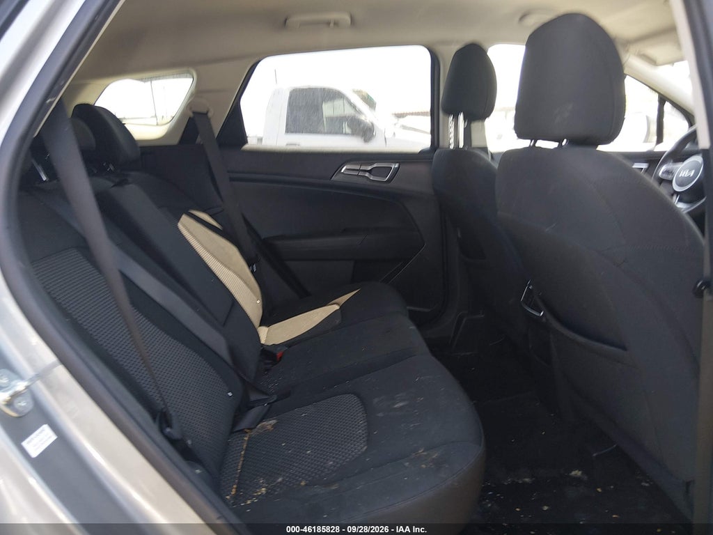 2025 Kia Sportage LX photo 8