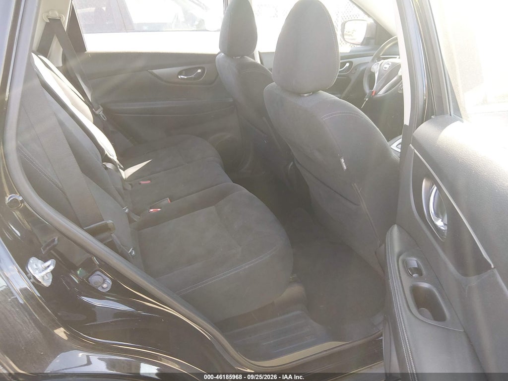 2016 Nissan Rogue S photo 8