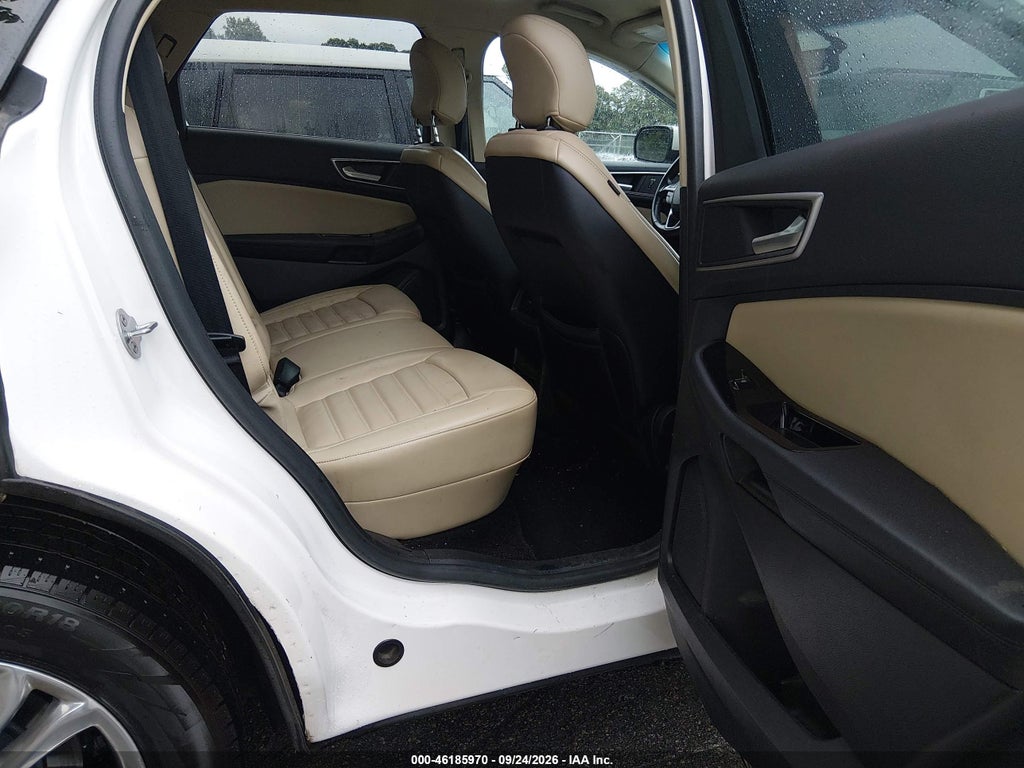 2017 Ford Edge SEL photo 8