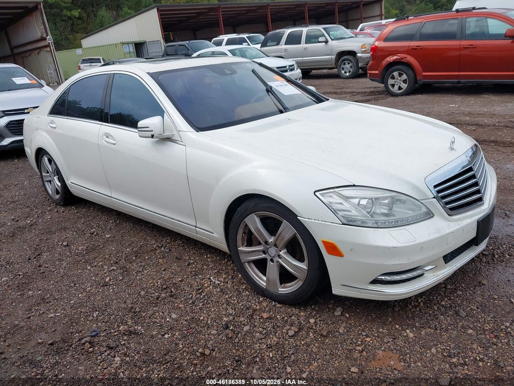 2010 Mercedes-Benz S 550 4MATIC photo 1