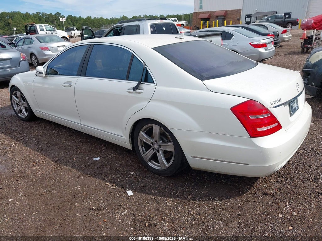 2010 Mercedes-Benz S 550 4MATIC photo 3