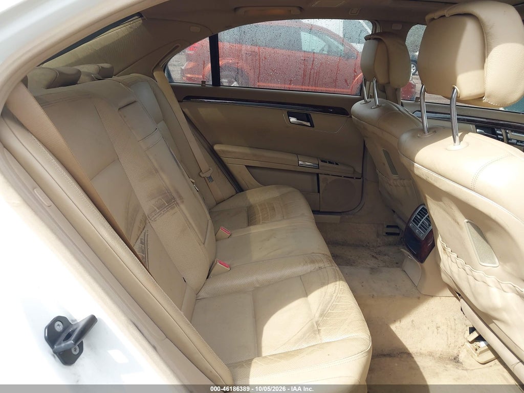 2010 Mercedes-Benz S 550 4MATIC photo 8