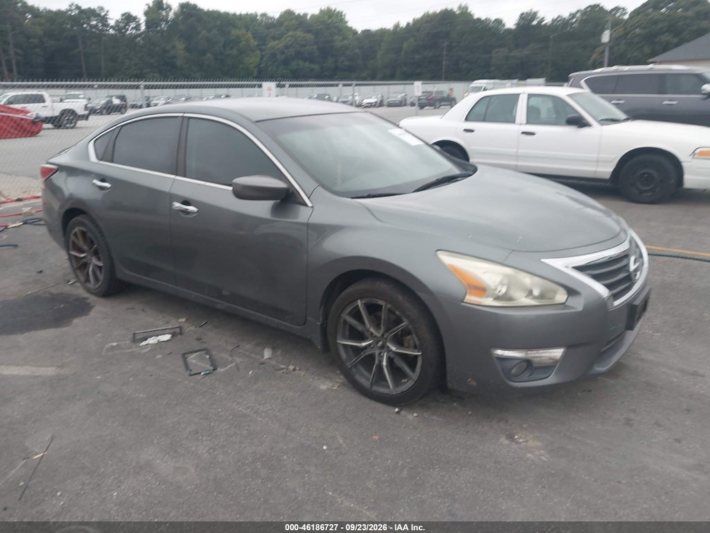 2014 Nissan Altima 2.5 S photo 1