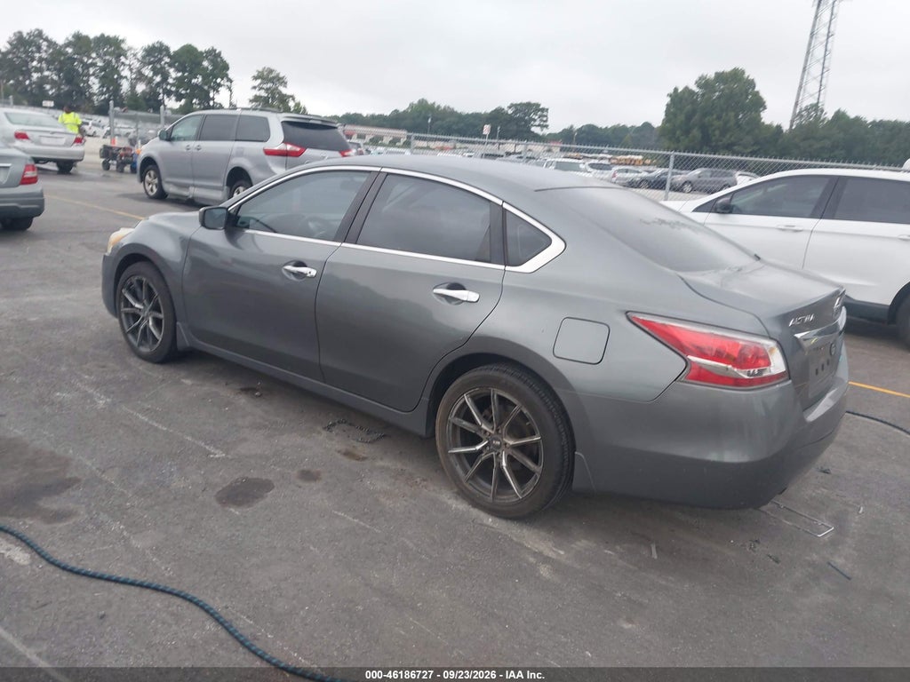 2014 Nissan Altima 2.5 S photo 3