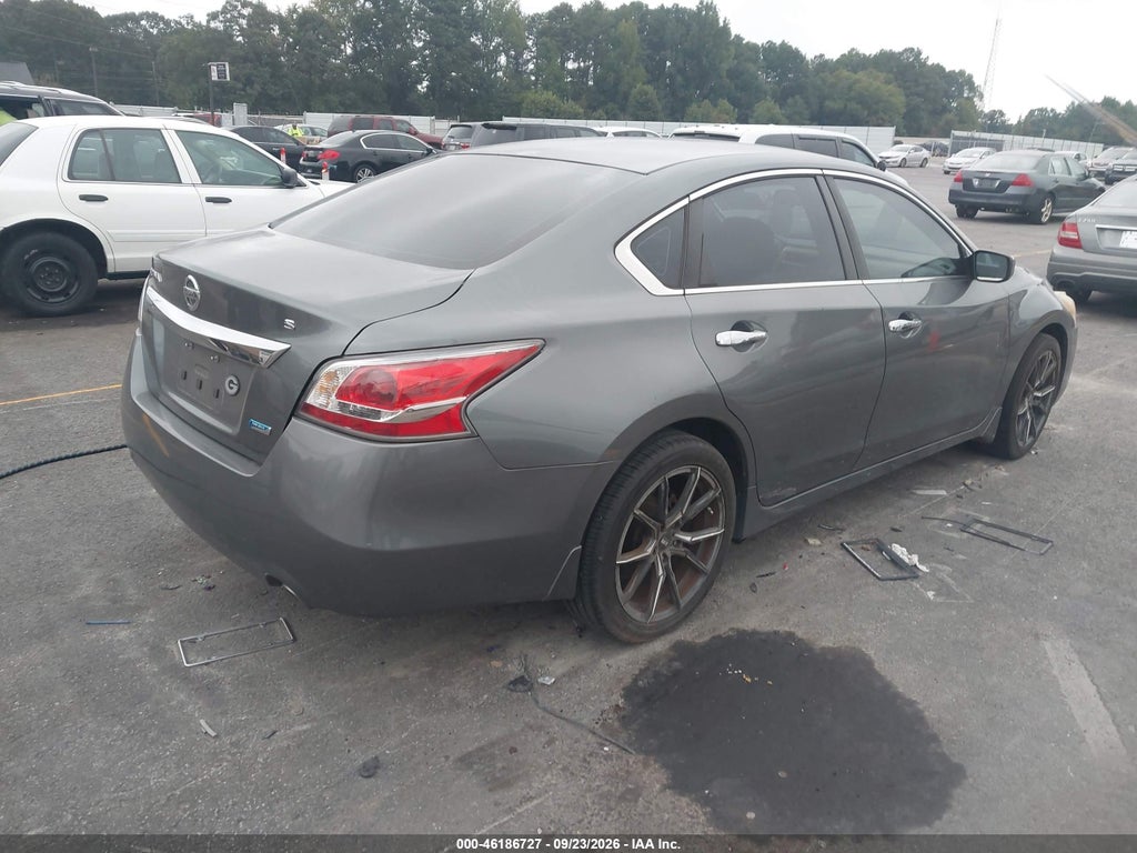 2014 Nissan Altima 2.5 S photo 4