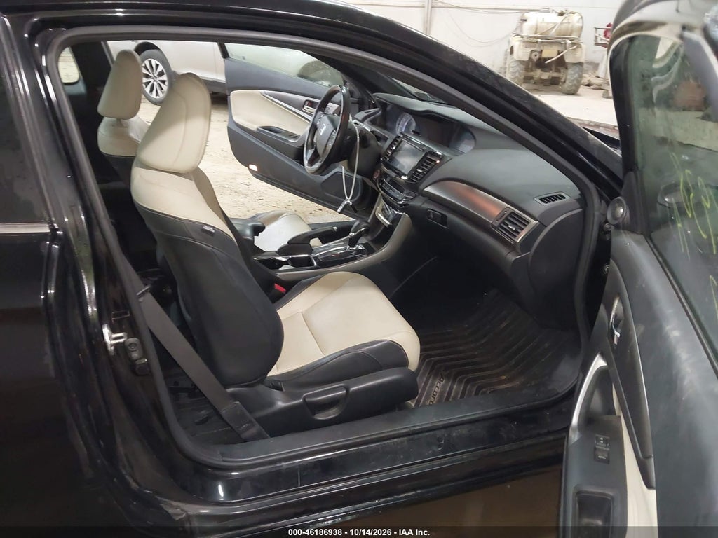 2017 Honda Accord EX-L V6 photo 5