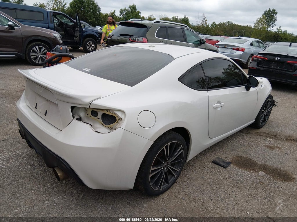 2013 Scion FR-S photo 4