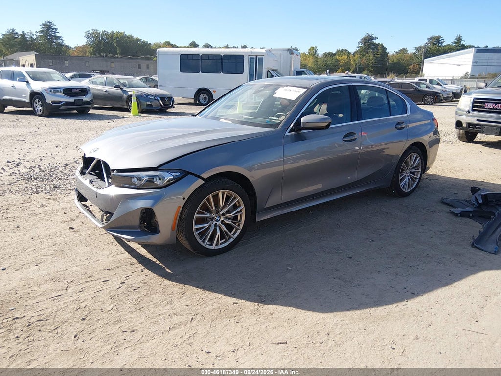 2024 BMW 330I Xdrive photo 2