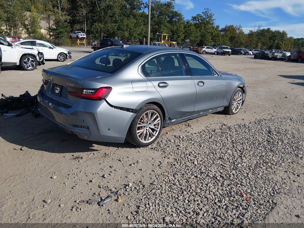 2024 BMW 330I Xdrive photo 4