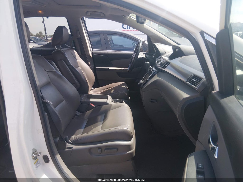 2014 Honda Odyssey EX-L photo 5