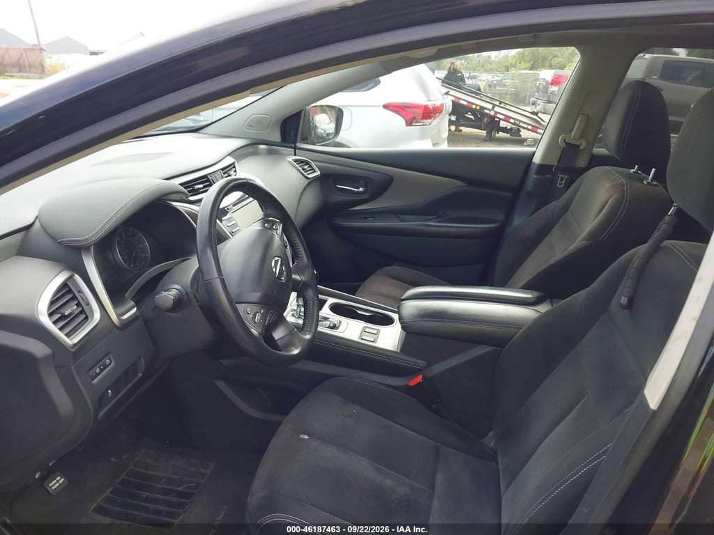 2019 Nissan Murano SV photo 5