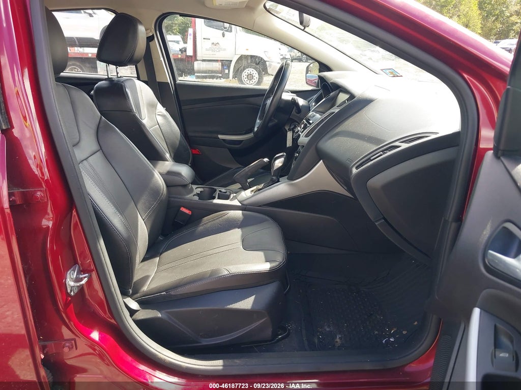 2014 Ford Focus SE photo 5