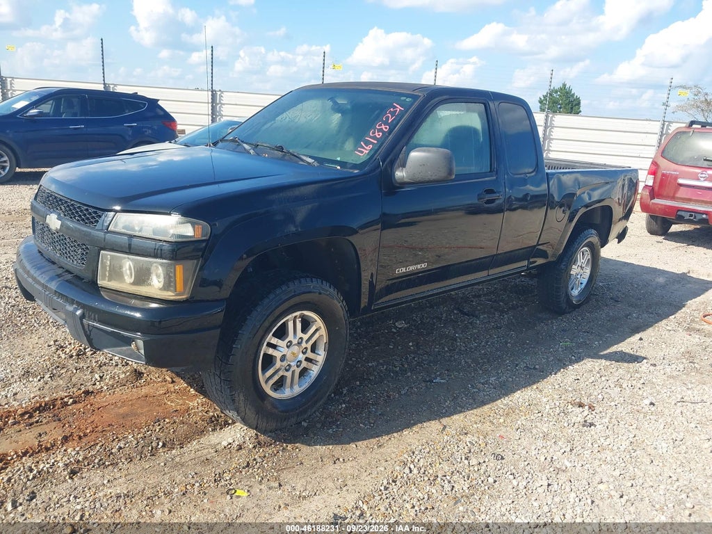 2005 Chevrolet Colorado photo 2