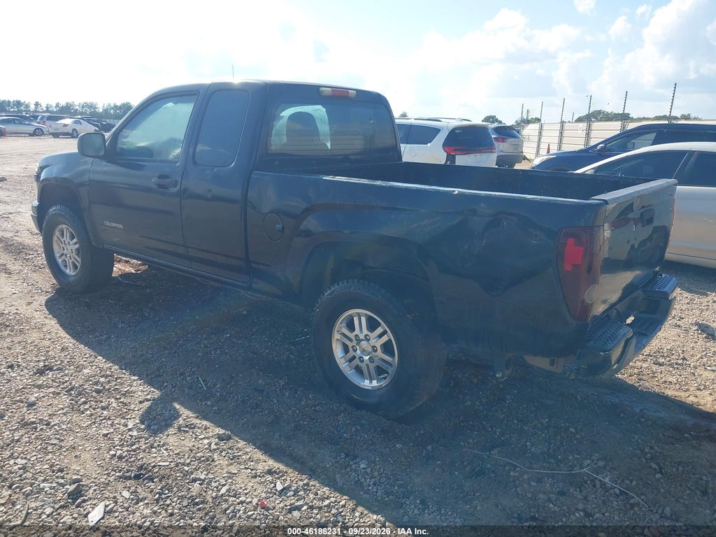 2005 Chevrolet Colorado photo 3
